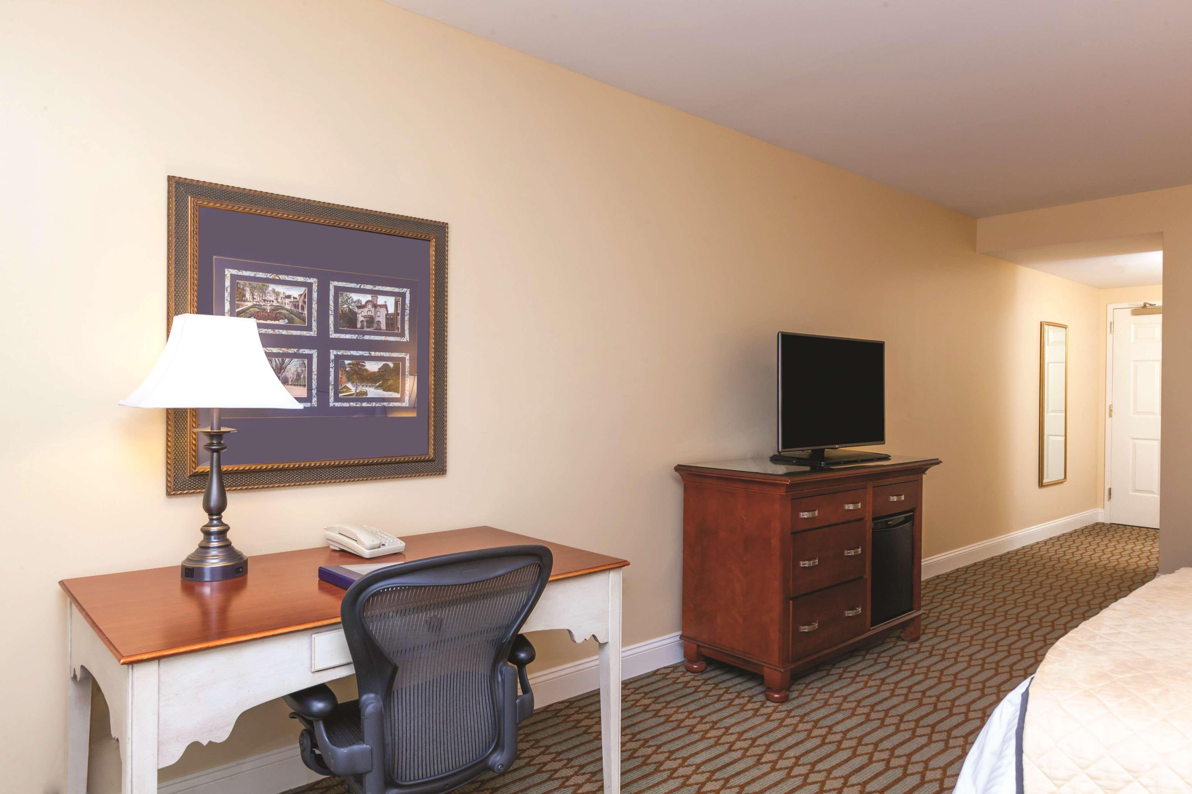 Virginia Crossings Hotel, Tapestry Collection By Hilton Glen Allen Dış mekan fotoğraf