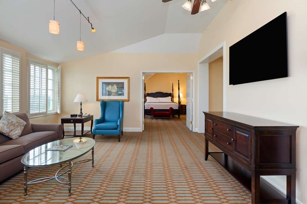 Virginia Crossings Hotel, Tapestry Collection By Hilton Glen Allen Oda fotoğraf